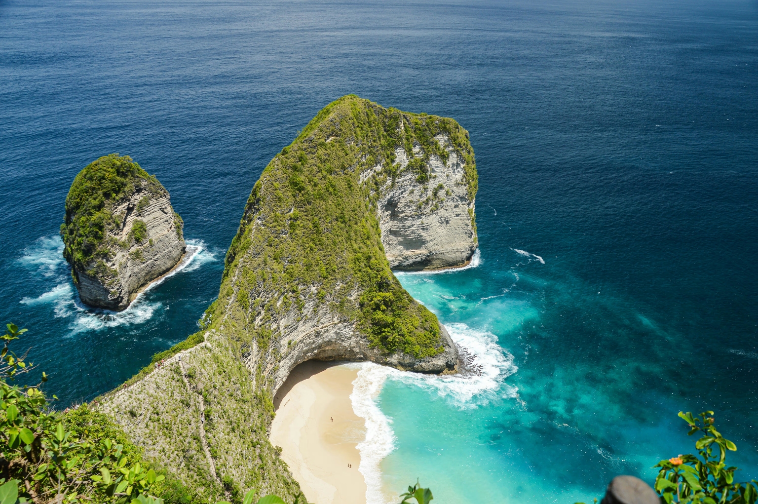 Best Time to Visit Nusa Penida — a Month-by-Month Guide